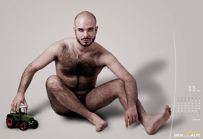 Tornano gli Uomini sulle Alpi con il loro calendario sexy