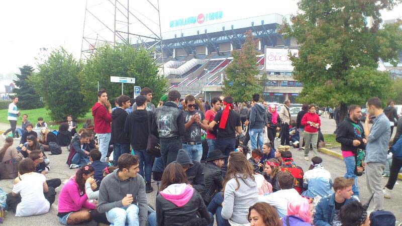 Facce da Gaga: Little Monsters in fila a Milano