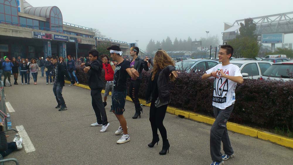 Facce da Gaga: Little Monsters in fila a Milano