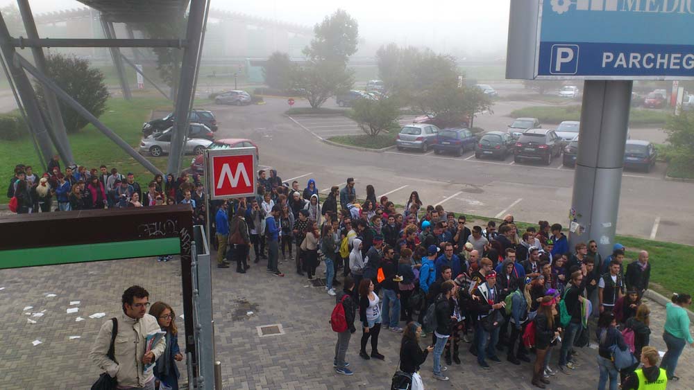 Facce da Gaga: Little Monsters in fila a Milano