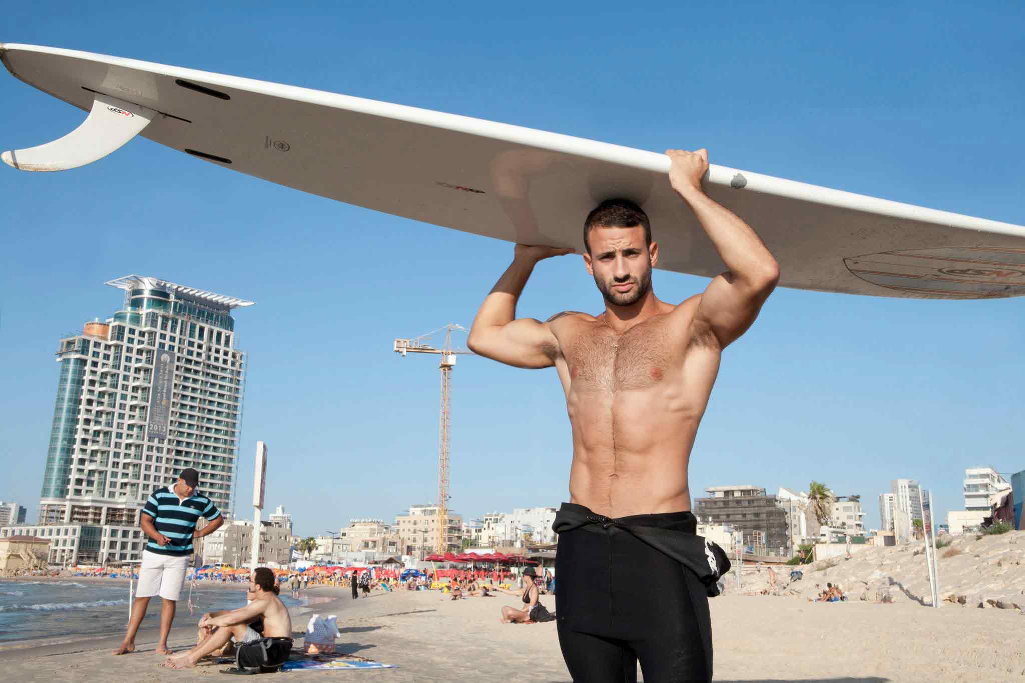 Out va in Israele e incontra Eliad Cohen