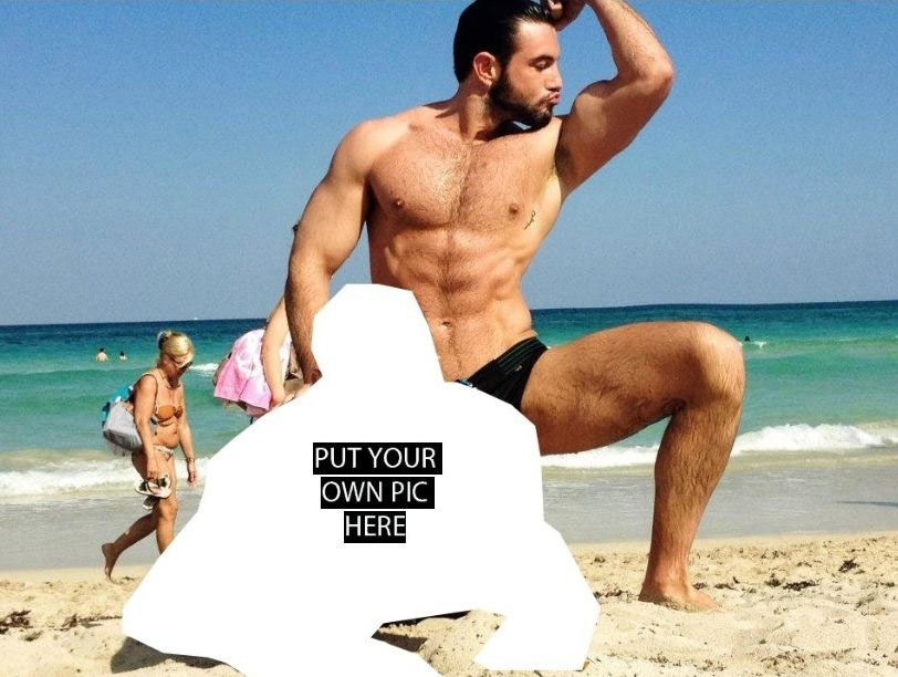 Johan Akan su Twitter dedica foto hot ai follower