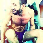 Johan Akan su Twitter dedica foto hot ai follower - Thumbnail