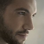 Johan Akan su Twitter dedica foto hot ai follower - Thumbnail