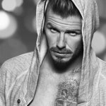David Beckham in slip: la collezione H&M bodywear di Natale - Thumbnail