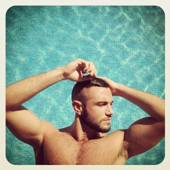 Johan Akan, il bello di Twitter