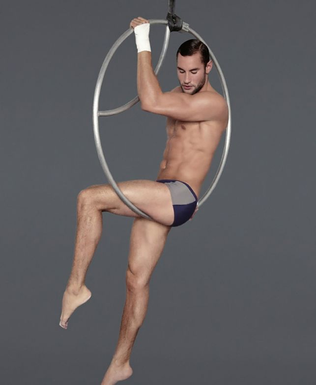 I cinque modelli acrobati di Madmen Magazine
