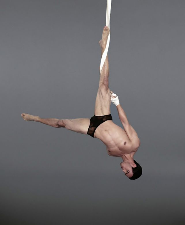 I cinque modelli acrobati di Madmen Magazine