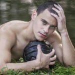 I calciatori spagnoli a nudo nel calendario del Verin - Thumbnail