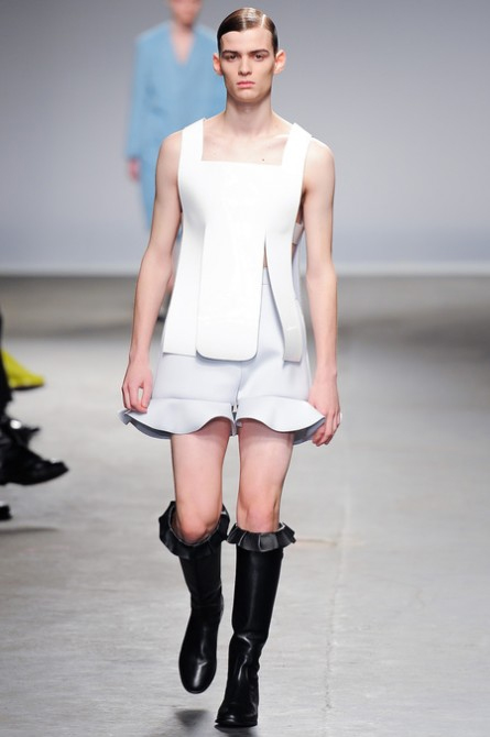 La trasgressiva collezione JW Anderson per l'autunno 2013