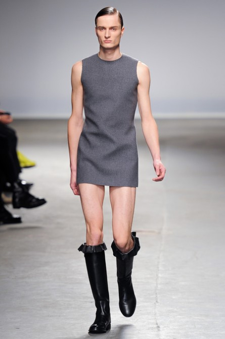 La trasgressiva collezione JW Anderson per l'autunno 2013