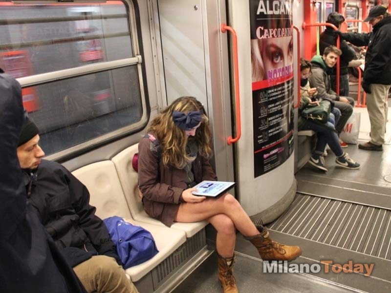 No Pants Subway Ride 2013: tutti in mutande in metro a Milano
