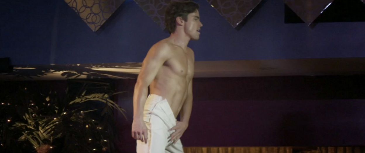 Matt si spoglia in Magic Mike. Ma al cinema non si vede