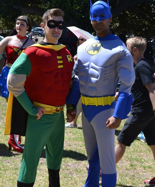 I giocatori di football aprono il Melbourne Pride