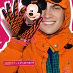 Seth Kuhlmann diventa un sexy Topolino per il magazine Adon - Thumbnail