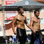 Lotta scivolosa in Turchia. &Egrave; il wrestling "oliato" - Thumbnail