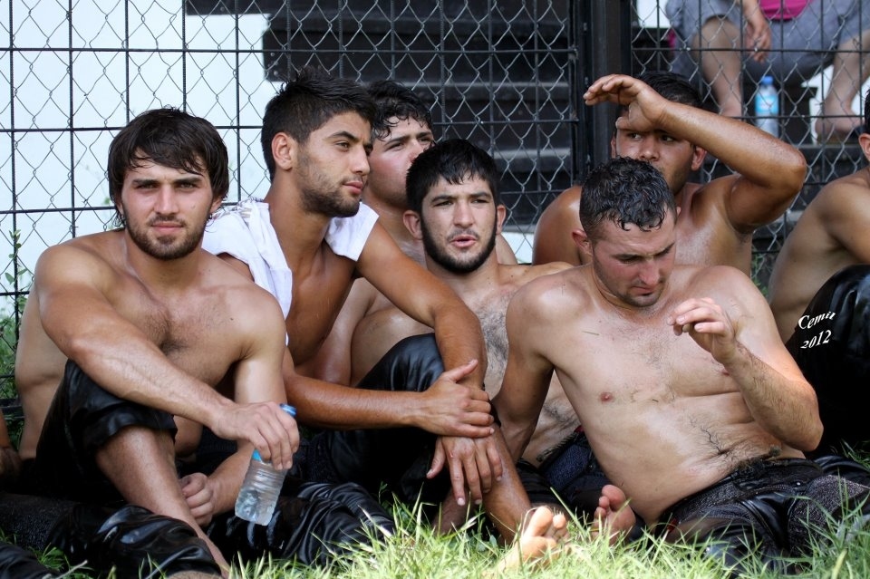 Lotta scivolosa in Turchia. &Egrave; il wrestling "oliato"