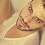 Lucas Malvacini, intervistato da un magazine gay, posa quasi nudo - Thumbnail