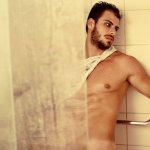 Lucas Malvacini, intervistato da un magazine gay, posa quasi nudo - Thumbnail