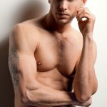 Dolce&Gabbana: il catalogo Beach e Sportwear primavera-estate 2013 - Thumbnail