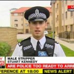 Lo stripper poliziotto che fa arrabiare Scotland Yard - Thumbnail