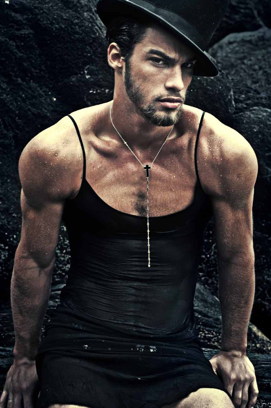 Il brasiliano Pablo Morais fotografato da Brian Haider per Romeu