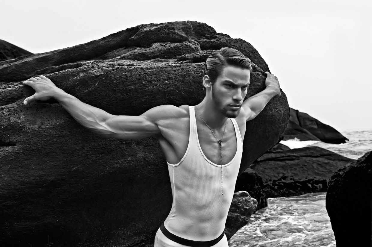 Il brasiliano Pablo Morais fotografato da Brian Haider per Romeu