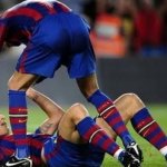 Piqu&eacute; e Ibra, e la mano morta in campo. Le foto della complicit&agrave; - Thumbnail