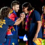 Piqu&eacute; e Ibra, e la mano morta in campo. Le foto della complicit&agrave; - Thumbnail