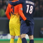 Piqu&eacute; e Ibra, e la mano morta in campo. Le foto della complicit&agrave; - Thumbnail