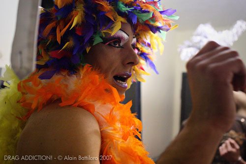 'Drag Addiction!', le regine della notte in mostra a Torino