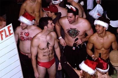 La corsa dei Babbi Natale in mutande