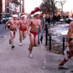 La corsa dei Babbi Natale in mutande - Thumbnail