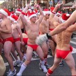 La corsa dei Babbi Natale in mutande - Thumbnail