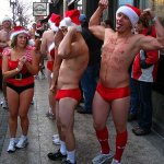 La corsa dei Babbi Natale in mutande - Thumbnail