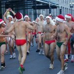 La corsa dei Babbi Natale in mutande - Thumbnail