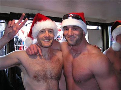 La corsa dei Babbi Natale in mutande
