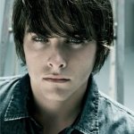Kevin Zegers - Thumbnail