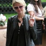 Paris Hilton sfila al Cosmoprof di Bologna - Thumbnail