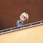 Paris Hilton sfila al Cosmoprof di Bologna - Thumbnail