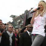 Paris Hilton sfila al Cosmoprof di Bologna - Thumbnail