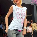Paris Hilton sfila al Cosmoprof di Bologna - Thumbnail