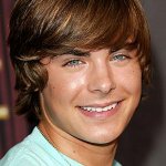 Zac Efron mette in mostra i muscoli - Thumbnail