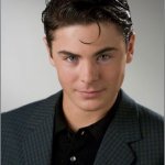 Zac Efron mette in mostra i muscoli - Thumbnail