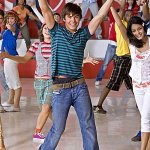 Zac Efron mette in mostra i muscoli - Thumbnail