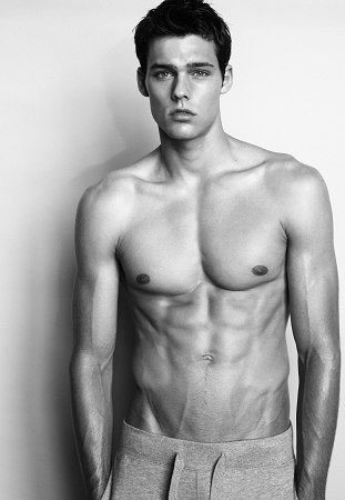 Holden Nowell, esempio di perfezione