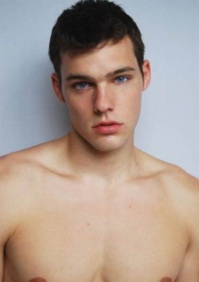 Holden Nowell, esempio di perfezione