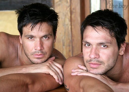 I gemelli Mendon&ccedil;a