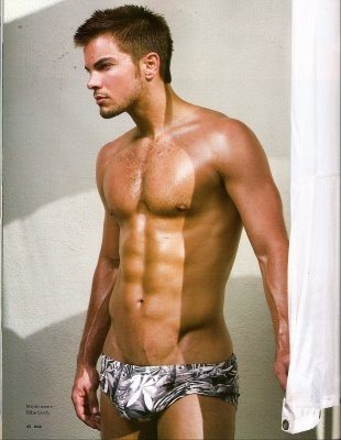 Randy Blue in costume su DNA