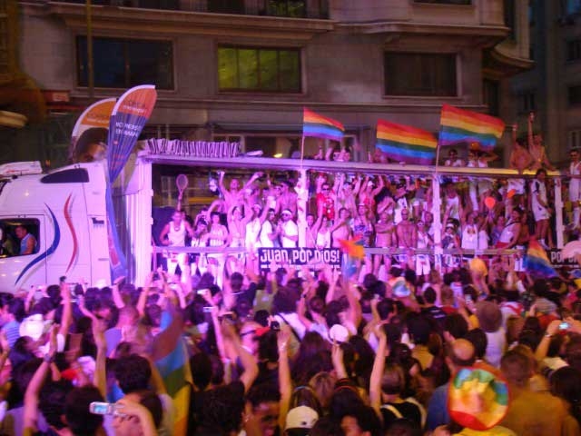 Pride Madrid 08 - Corteo